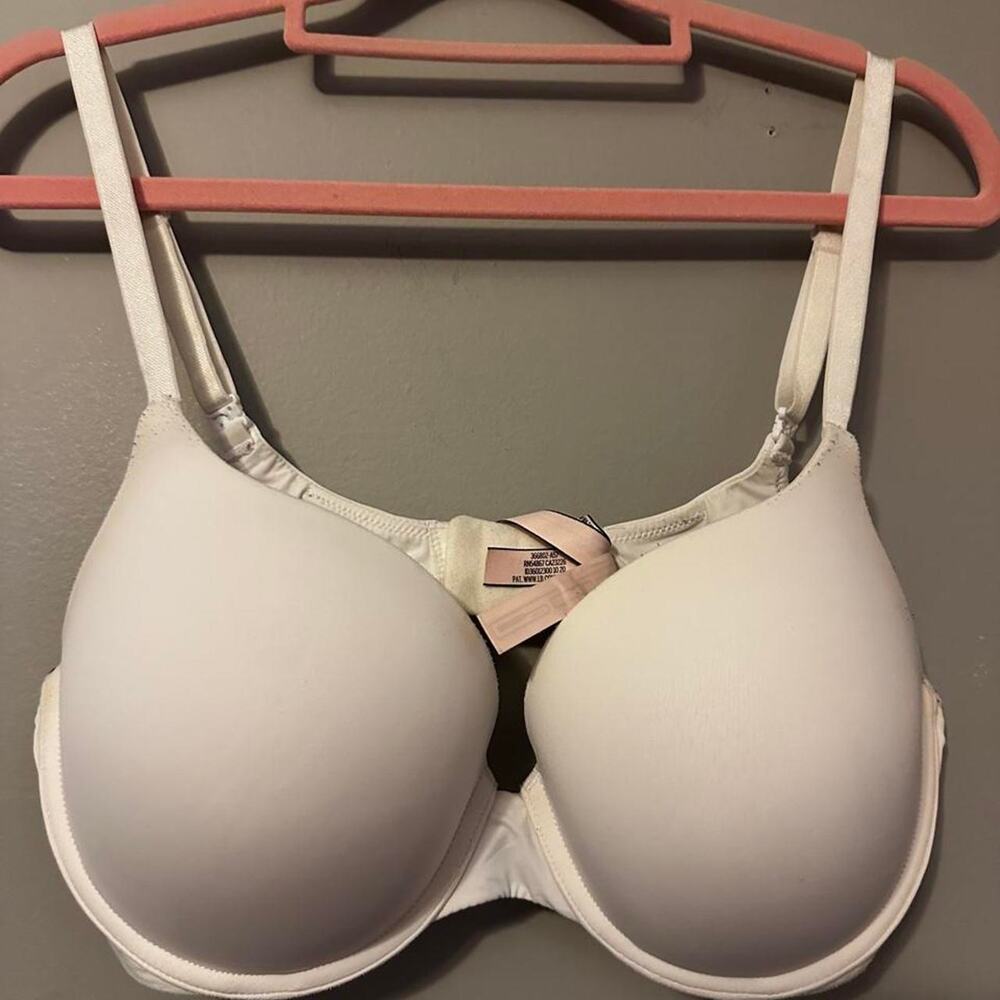 Victorias secret white push up bra